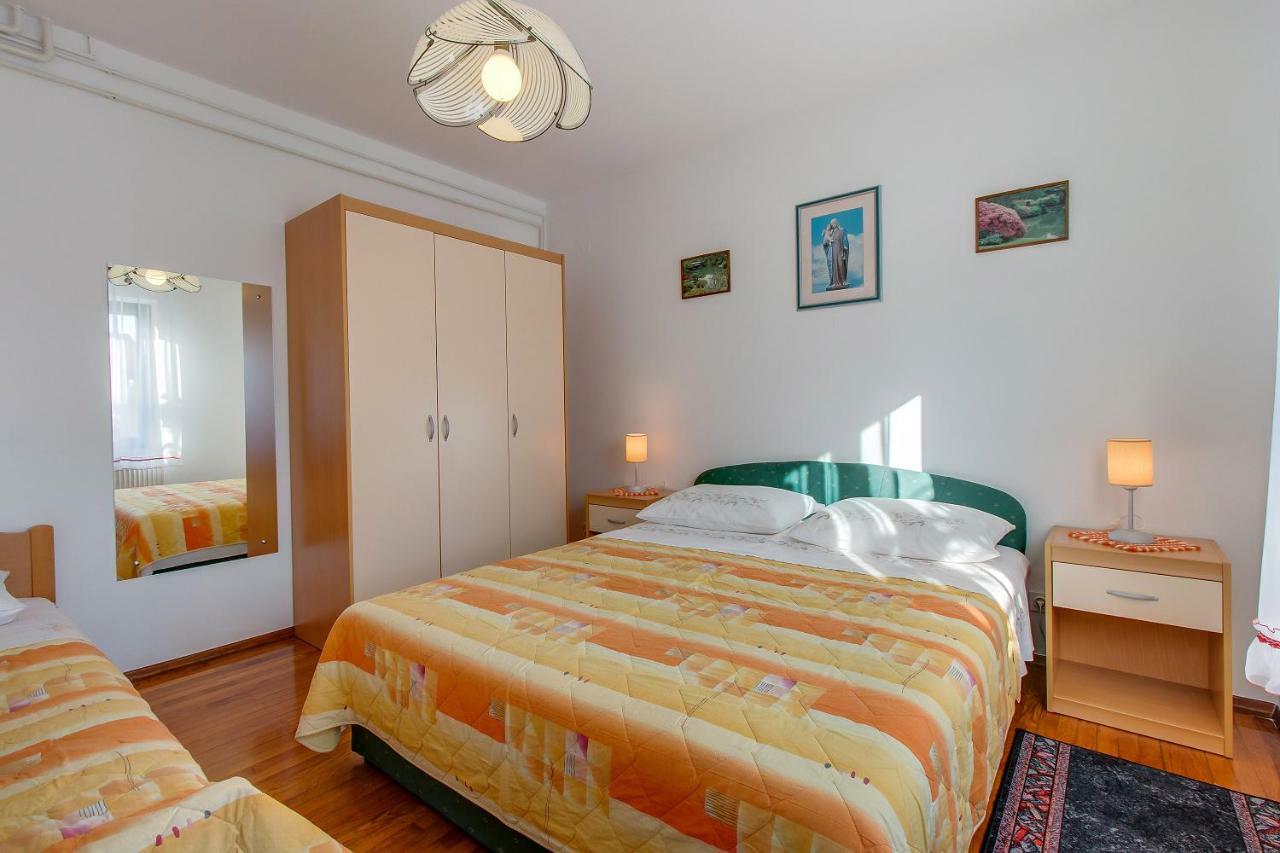 Apartment Simona Mali Lošinj Eksteriør billede