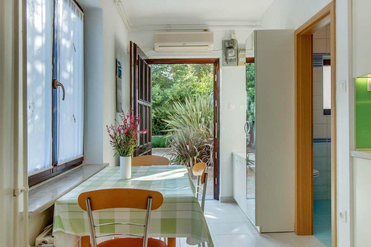 Apartment Simona Mali Lošinj Eksteriør billede