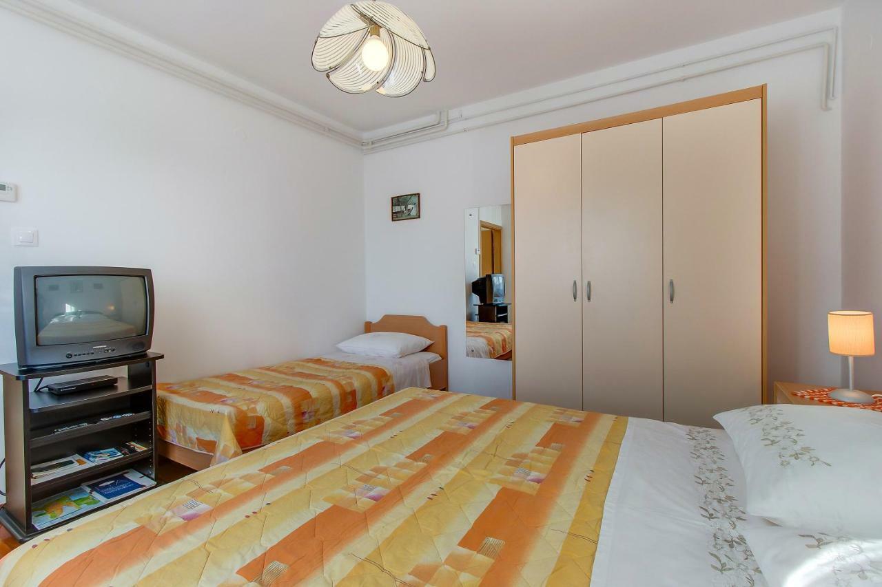 Apartment Simona Mali Lošinj Eksteriør billede
