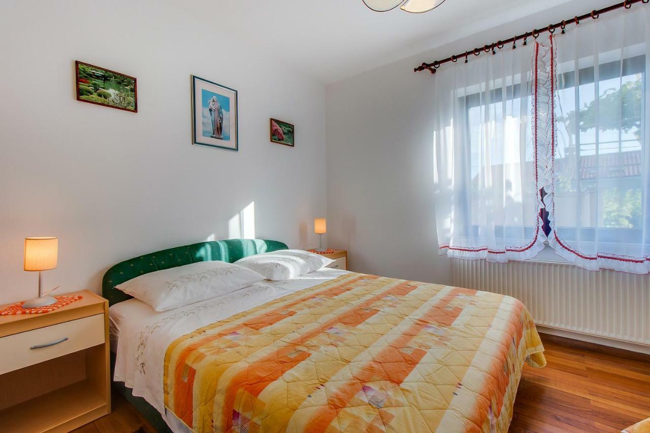Apartment Simona Mali Lošinj Eksteriør billede